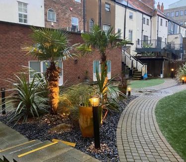 Hull Old Town Apartment | The Sawmill
