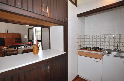 La Cote Radieuse House | The sea, the sun and this pretty semi-detached vacation home 300m from a huge sandy beach.