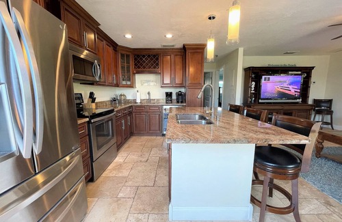 Fort Myers Beach Apartment | The Seahorse Suite. Welcoming guests back to Ft Myers Beach! 2 bedroom, 2 bath