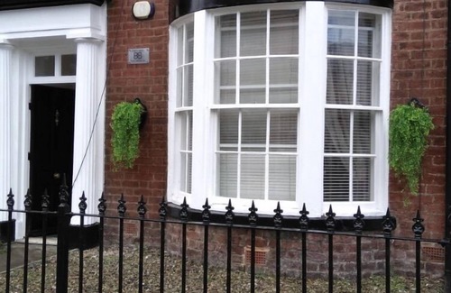 Scarborough Apartment | The Seahorses, Lovely Spacious Apartment