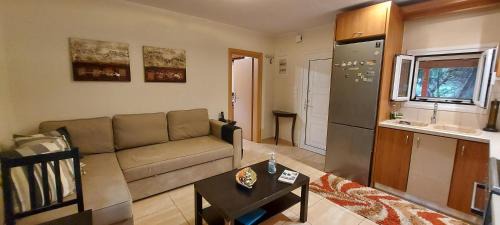 Agia Efimia Apartment | The Seasons of Nickolas
