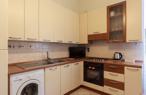 San Lorenzo Apartment | The secret garden of Rome! Apt x2