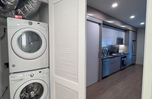 East Village Apartment | The Shift- modern apartment with fitness room, WiFi in sunny San Diego