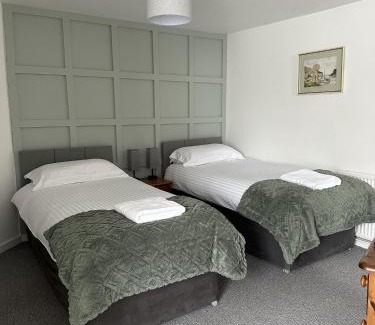 Lerryn Hotel | The Ship Inn Lerryn
