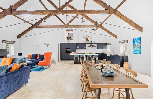 Dawlish House | The Shippon - a barn that sleeps 8 guests in 4 bedrooms