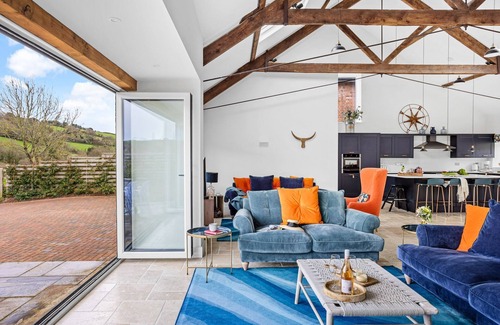 Dawlish House | The Shippon - a barn that sleeps 8 guests in 4 bedrooms