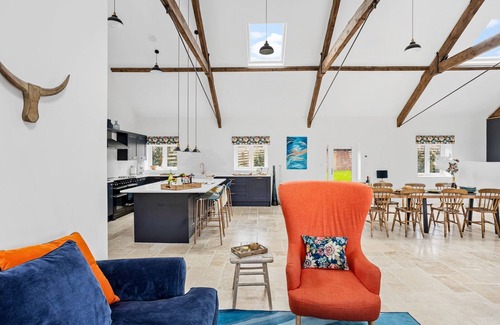 Dawlish House | The Shippon - a barn that sleeps 8 guests in 4 bedrooms