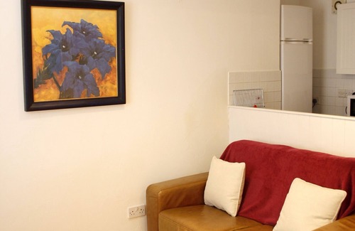 Cirencester Apartment | The Shop - Cotswold Apartment, Sleeps 2, Cirencester
