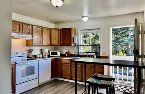 Kodiak Apartment | THE SHORELINE #1 -Ocean Views & Northern Lights