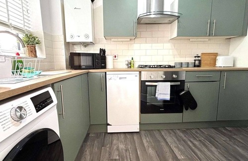 Shrewsbury House | The Shrewsbury Stayscape – Modern & Stylish 3 Bed