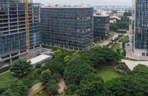 Bengaluru Apartment | The Silvertone by RedOlive-Leela Residency-1 BHK