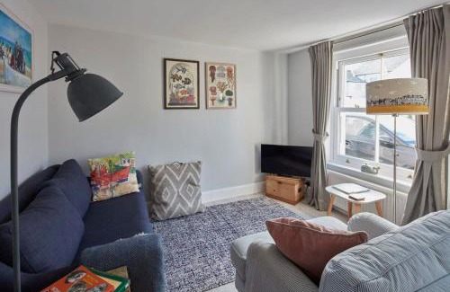 Deal House | The Skiff