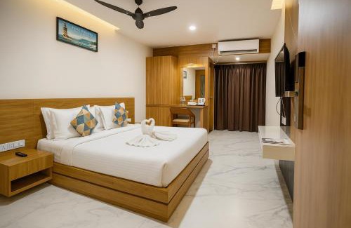 Rajpipla Hotel | The Sky Imperial Unity Inn