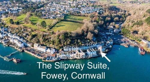 Fowey Apartment | The Slipway Suite Fowey Harbour & Parking 1 Min