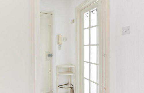 Chelsea Apartment | THE SLOANE SQUARE STUDIO