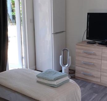 Walkern Apartment | The Snug