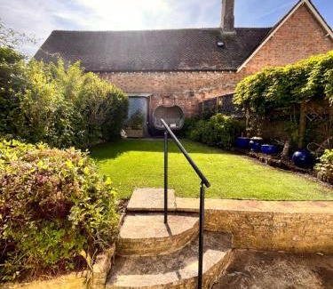 West Buckland House | The Snuggery Cottage