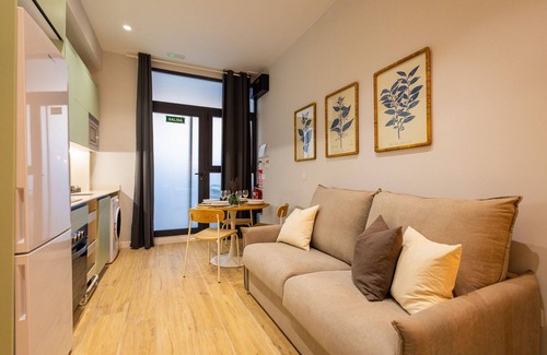 Jesus Apartment | The Sorolla Apartment I by Florit Flats