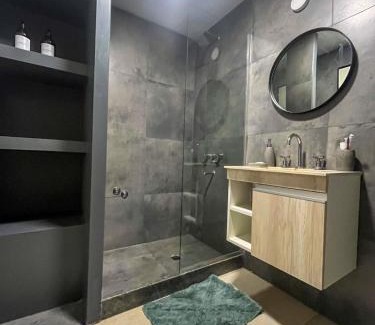 Las Heras Apartment | The south face house 2Pax - By Inside
