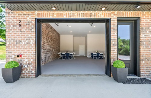 Clarksville Apartment | The Space at The Spot (281 Liberty Parkway)
