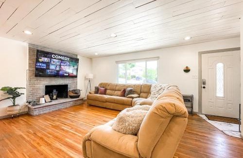 East Colorado Springs House | The Springs Sanctuary central location games!