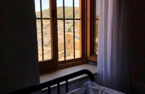 Montefrio Apartment | The squares of the Villa: TANGO