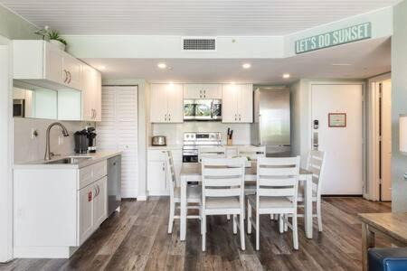 Key West House | The St Martin -Hot Tub & Pool