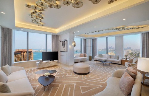 Palm Jumeirah Hotel | The St. Regis Dubai, The Palm