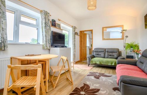Lydney House | The Stable Rose Cottage
