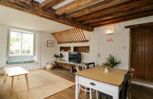 Colerne House | The Stables at Daubeneys