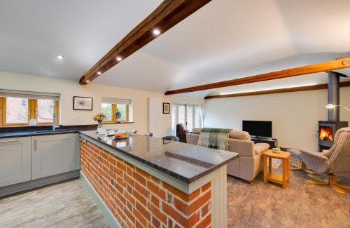 Woodbridge House | The Stables