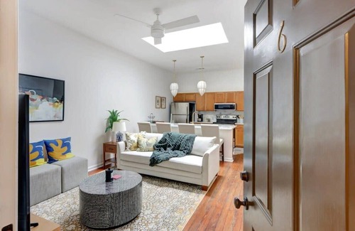 Historic District - North Apartment | The Statesman, Fresh | Centered in the Action!