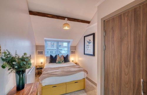 Pontrilas Apartment | The Station Loft City Centre 1-Bed Apartment