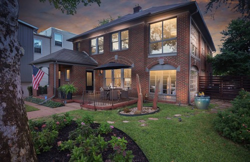 Oak Lawn House | The Stay @ SoCozyBlue - Stay Cozy & Live Luxe in Uptown and Oak Lawn in Dallas