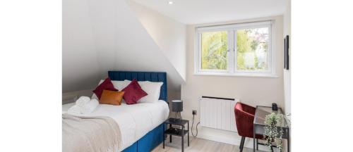 West Hendon Apartment | The Staycation Spot: Luxe Studio