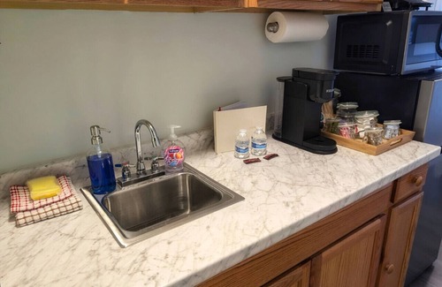 Old Lyme Apartment | The Stern at Soundview · Beach+Ocean+Sunrise