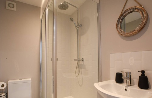 Eyke Cabin | THE STUDIO AT THE CURATAGE, BROMESWELL, pet friendly in Woodbridge