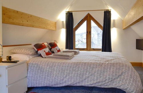 Crickhowell Cottage | The Studio is in a very quiet location, but a mere 4-minute walk to the centre.