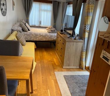 Criccieth House | THE STUDIO PORTHYRAUR