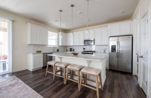 Brighton House | The Stylish Stay | Chic Newly Built Retreat
