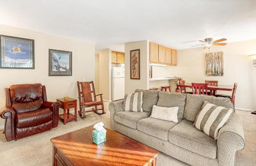 Mammoth Lakes Apartment | The Summit 207