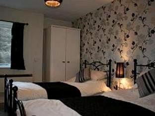 Almondsbury Hotel | The Swan Hotel