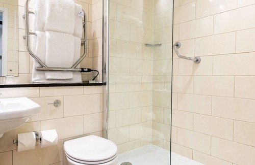 City Centre Hotel | The Swans Nest Hotel