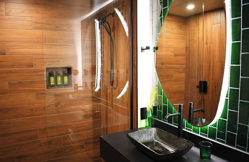 Swiftwater Hotel | The Swiftwater