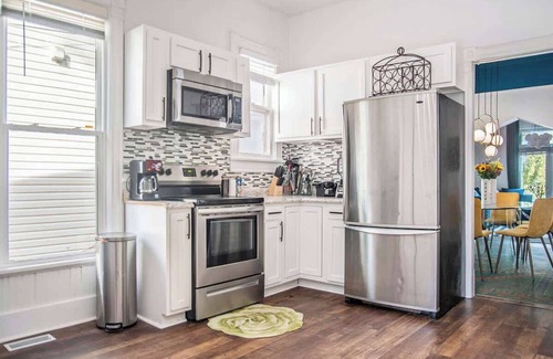Southeast Omaha House | The Swim Spa Spot Near Downtown!