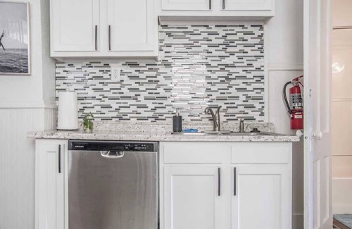 Southeast Omaha House | The Swim Spa Spot Near Downtown!