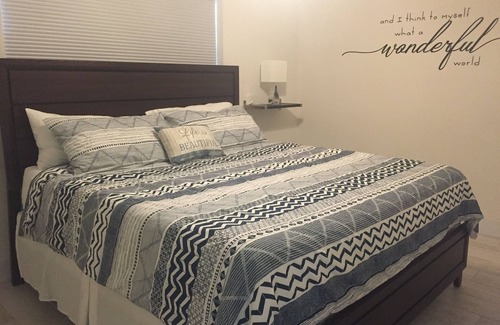 North Central Hollywood Apartment | The T-R-O-P-I-C of HOLLYWOOD