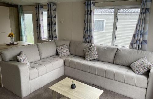 Lancaster House | The Thimble Static Holiday Home