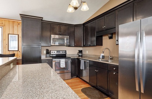 Traverse City House | The Tides on East Bay