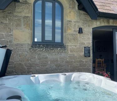 Low Gate House | The Tiny Chapel